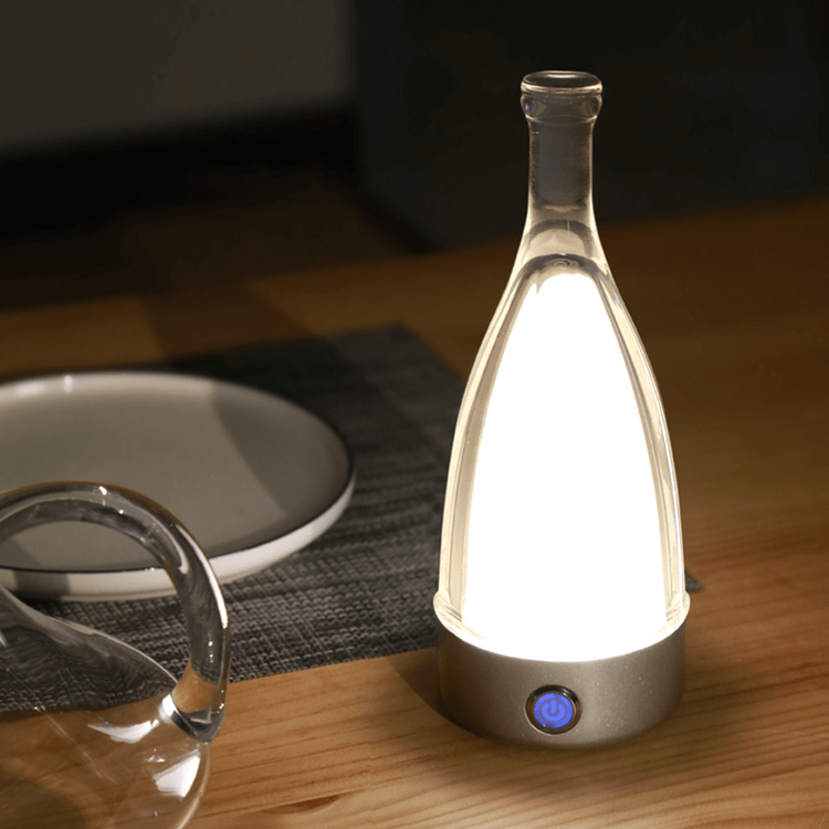 LuminaBottle - Touch-Steuerung Flasche-förmige Tischlampe mit USB-Ladegerät