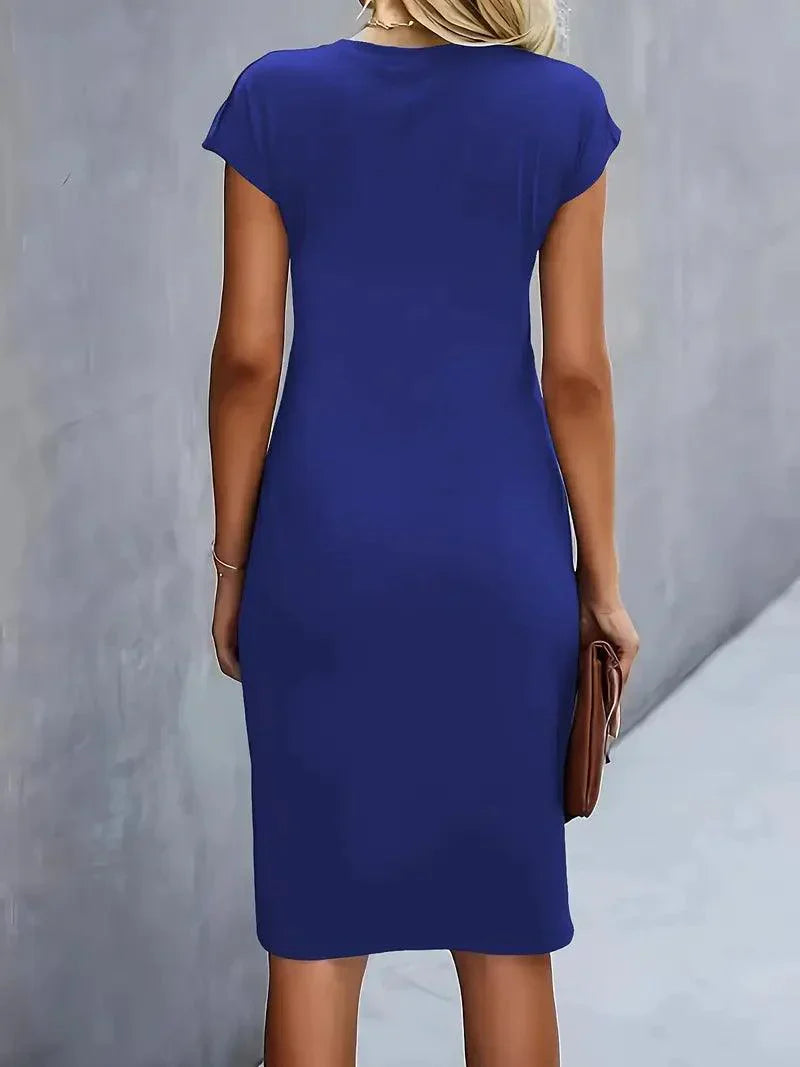Emilia Kleine Kleid mit Rundhalsausschnitt – Elegante und Zeitlose Passform