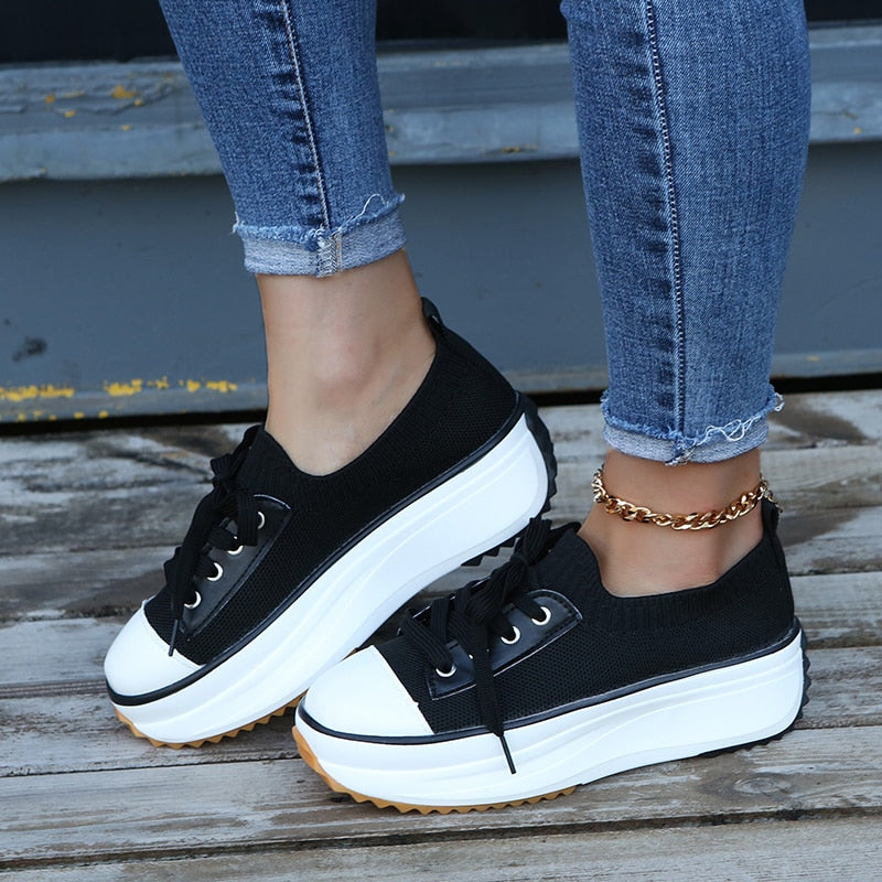 Thora Stilvolle Sneakers mit Dickeren Sohlen und Verstellbaren Schnürsenkeln