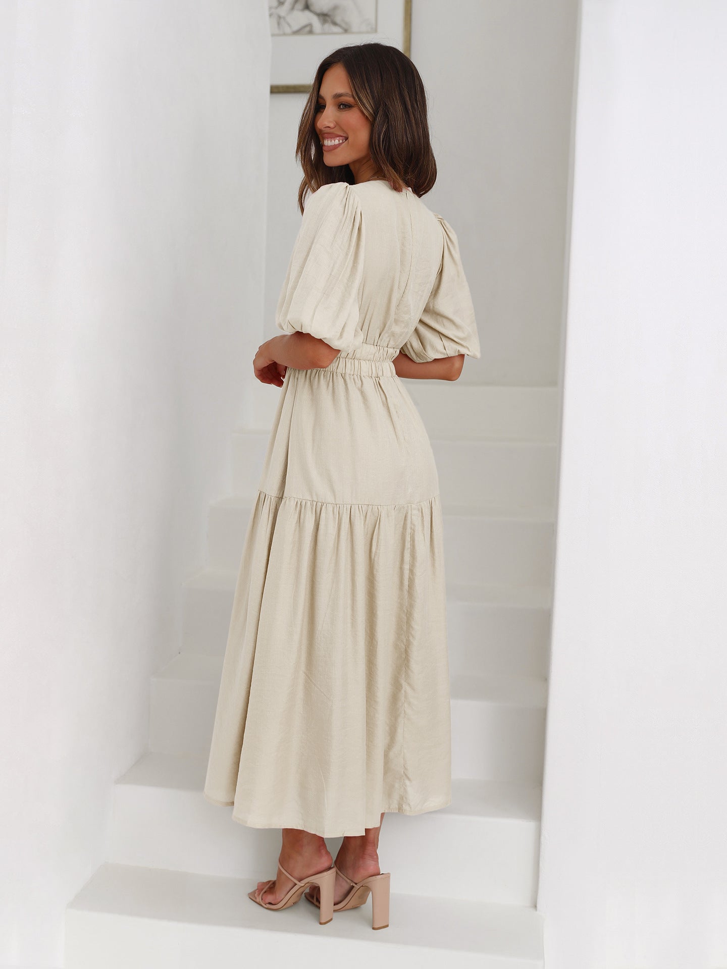 Emelda - V-Ausschnitt und Puffärmel Kleid