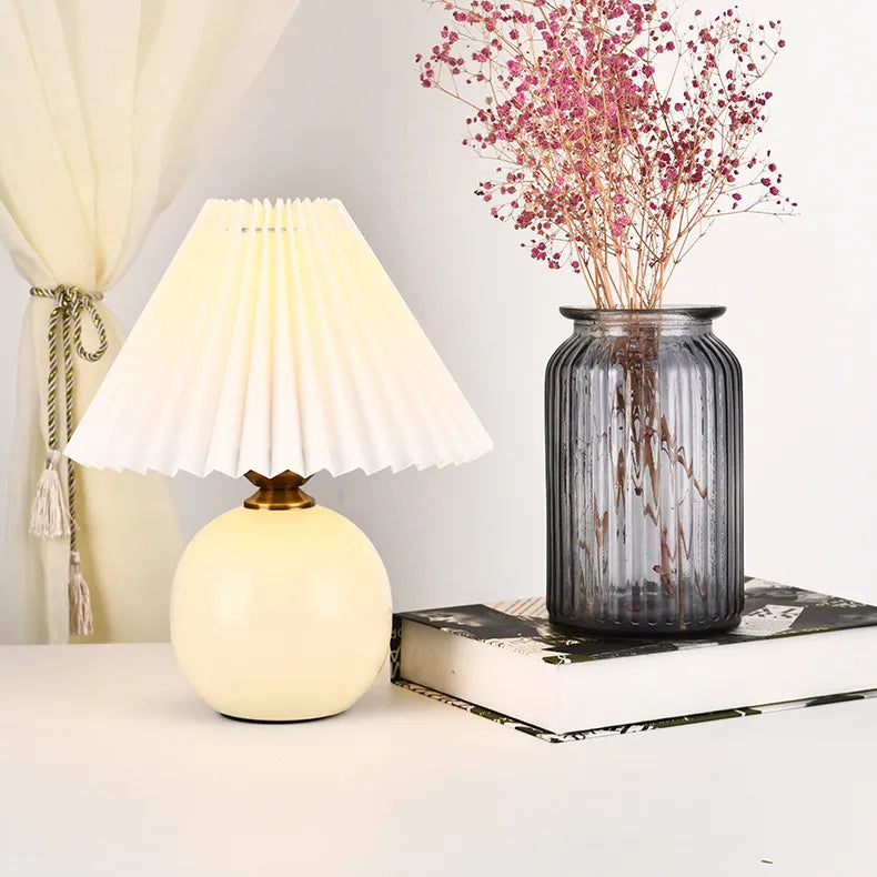 Luma Keramik Tischlampe