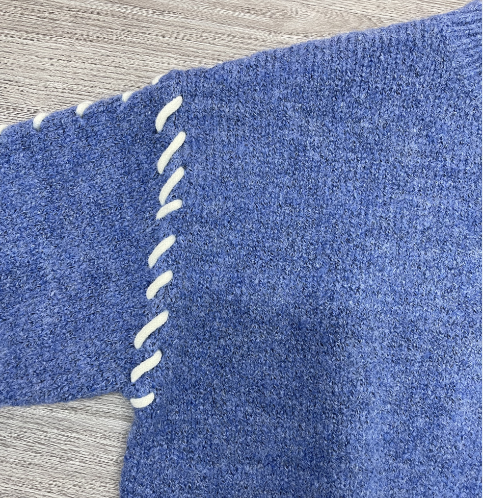 AutumnTrend® Langarmpullover in jugendlichem Blau