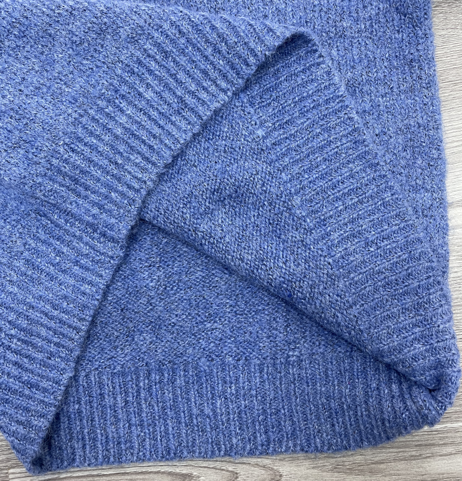 AutumnTrend® Langarmpullover in jugendlichem Blau