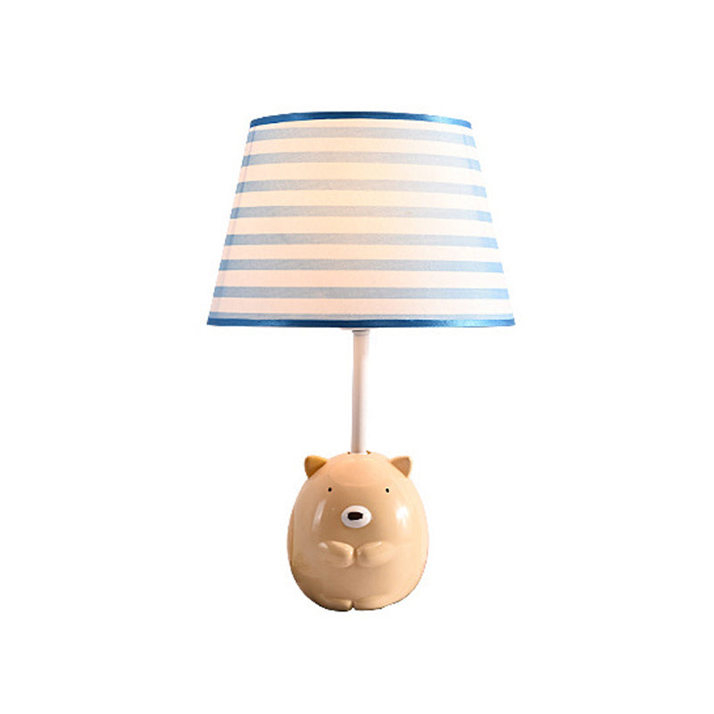 Figurilux – Nordisch inspirierte Nachttischlampe für das Schlafzimmer