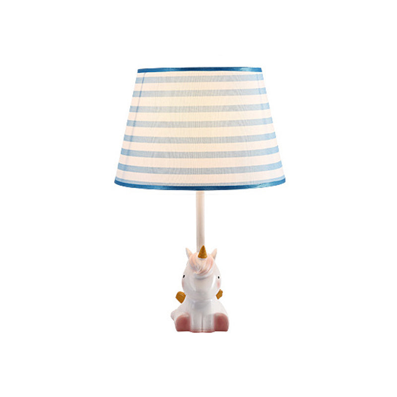 Figurilux – Nordisch inspirierte Nachttischlampe für das Schlafzimmer