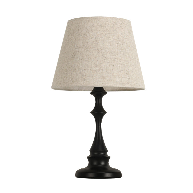 SoftGlow Tischlampe mit Stoffschirm – Moderne minimalistische Tischlampe