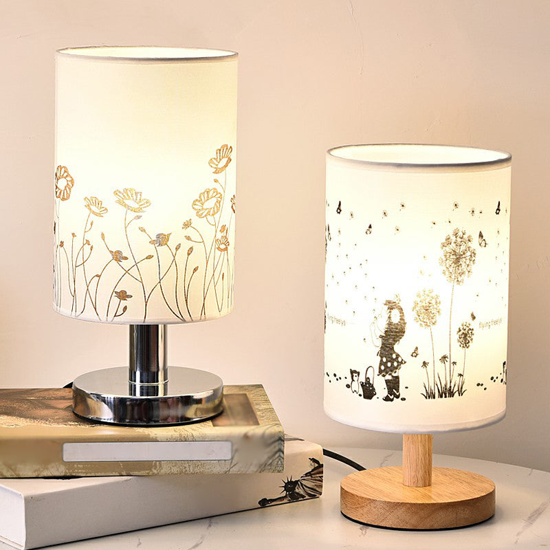 Printelle – Elegante Nachttischlampe mit künstlerischer Stofftextur