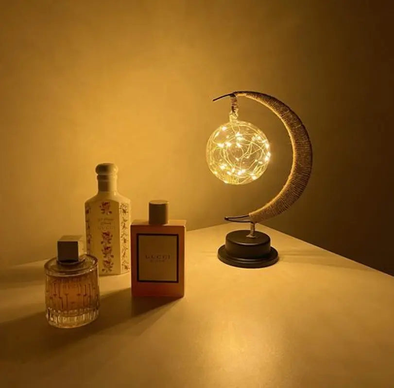 Verzaubert - Magische Mondlampe