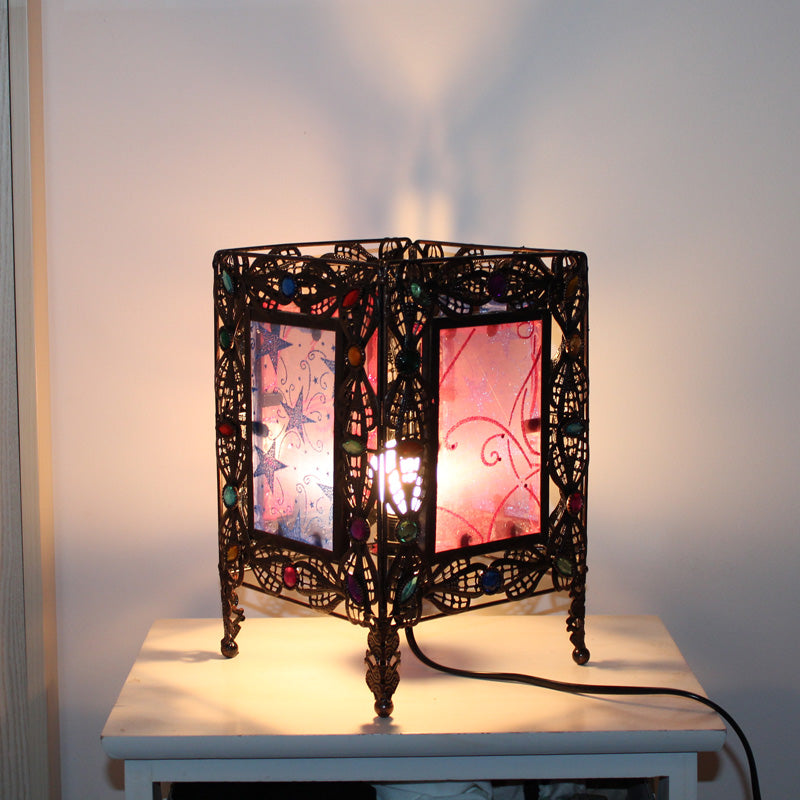 Metalluxe – Art Deco Stehlampe mit rustikalem Metalldesign
