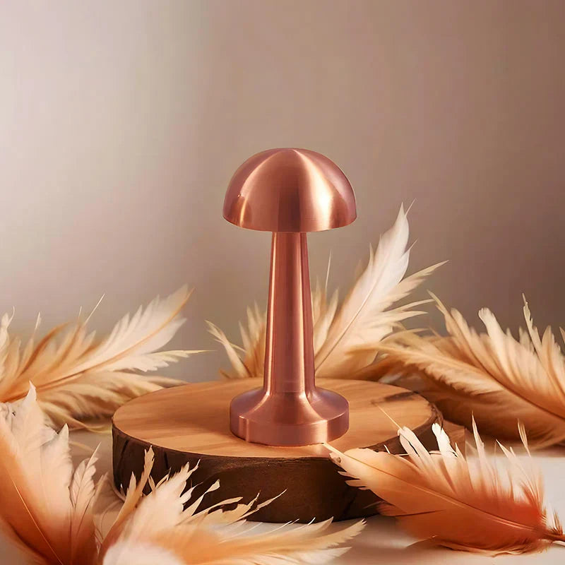 LumiShroom – Elegante Kupferpilzlampe