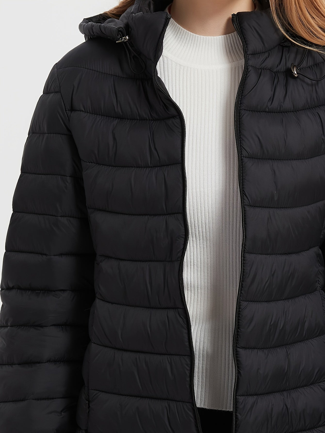 Emilie - Warme Jacke mit Kapuze und Reißverschluss