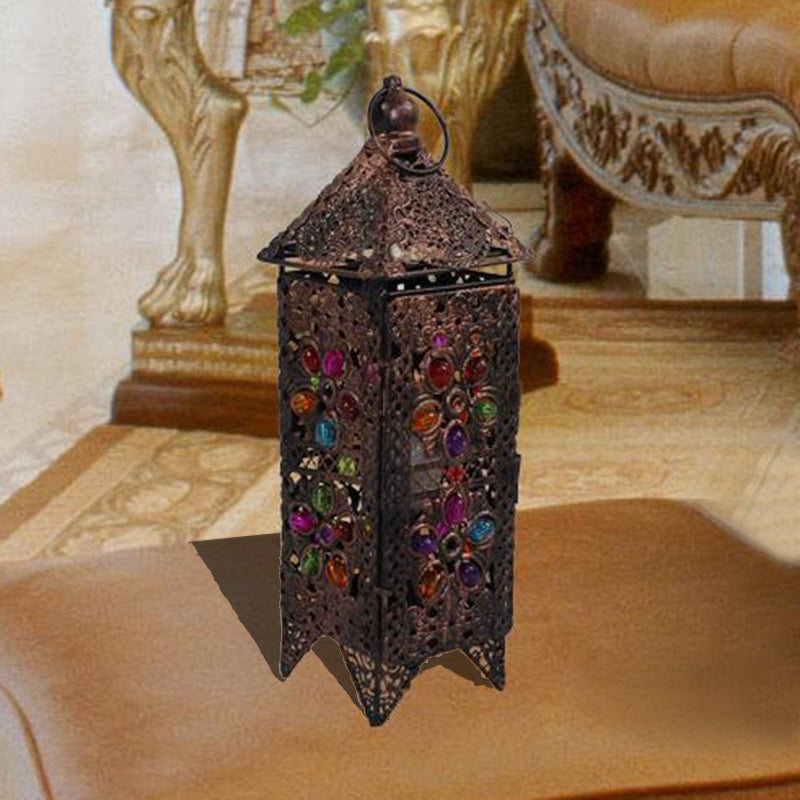 Zafira – eklektische Metall-Nachtlampe mit Boho-Charme