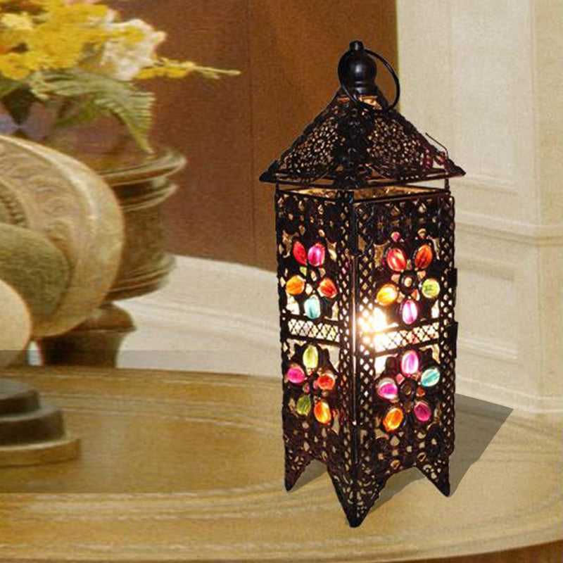 Zafira – eklektische Metall-Nachtlampe mit Boho-Charme