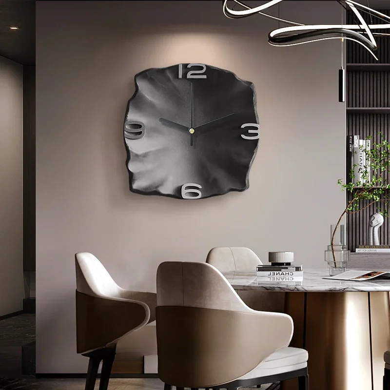 ArtTime moderne Wanduhr mit elegantem Reliefdesign