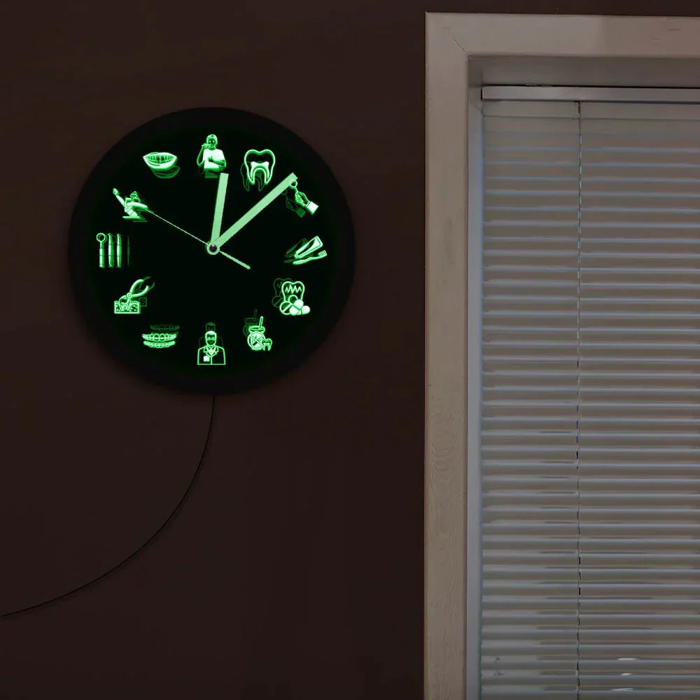 LumiDent LED-Wanduhr – Design von zahnärztlicher Ausrüstung mit mehrfarbigem LED-Licht