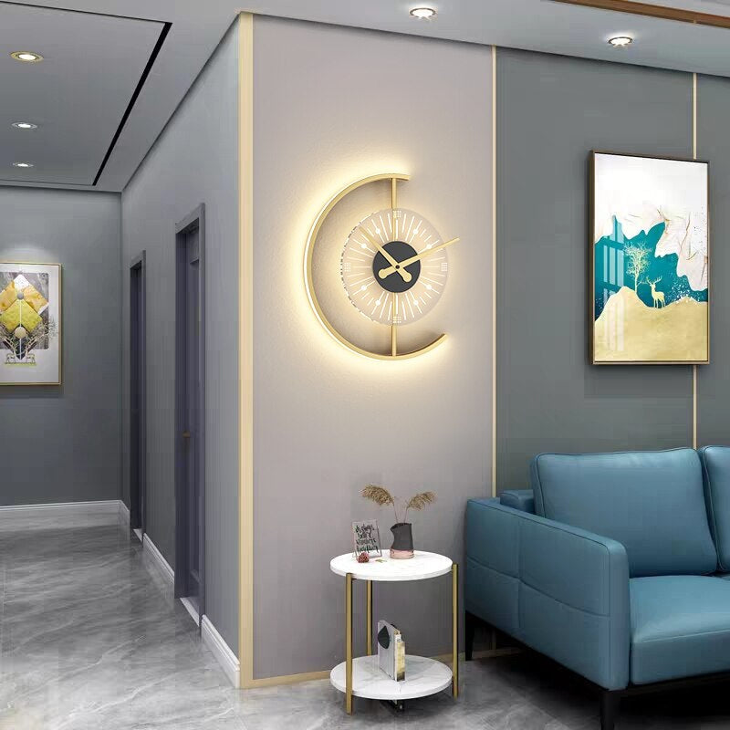 LunaTime - Modernes Wanduhr im Mondphasen-Design mit sanftem Licht