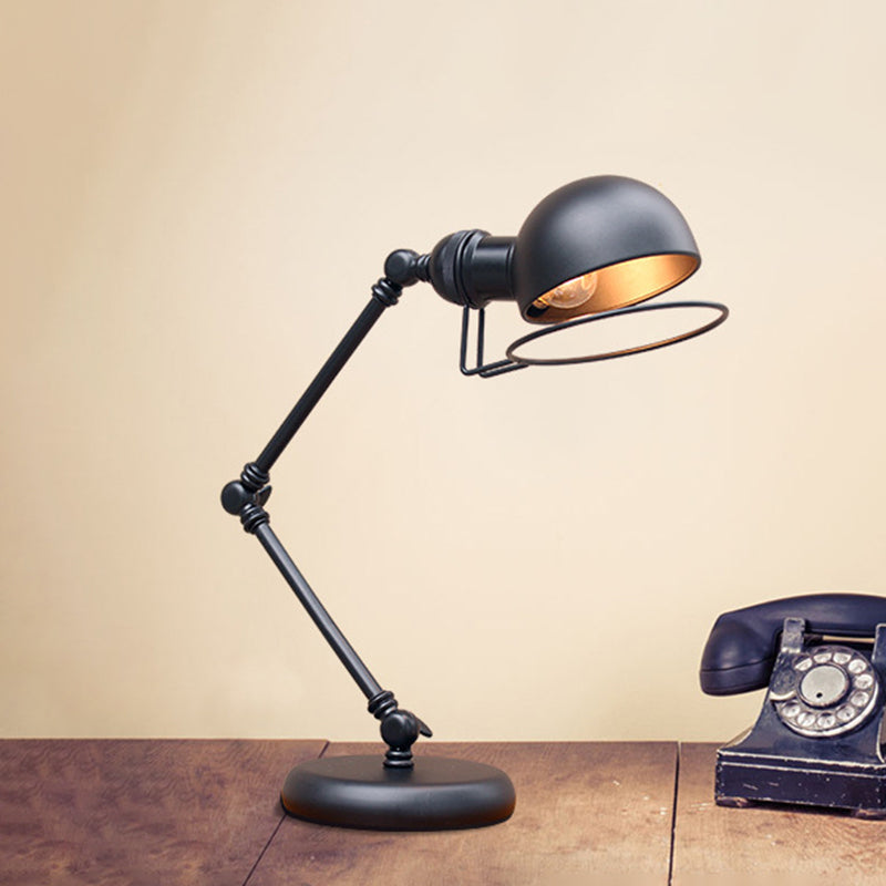 Axiom - Industrielle Schwenkarm Tischlampe