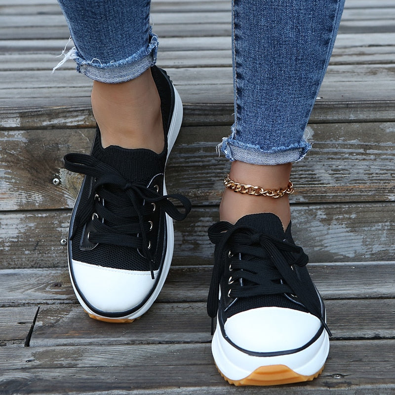 Thora Stilvolle Sneakers mit Dickeren Sohlen und Verstellbaren Schnürsenkeln