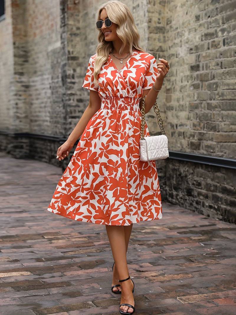 Ivy – Kurzärmliges Wickelkleid mit Blumenmuster