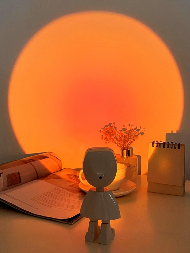 CosmoGlow Astronaut LED Tischlampe – Schaffe eine Magische Kosmische Stimmung