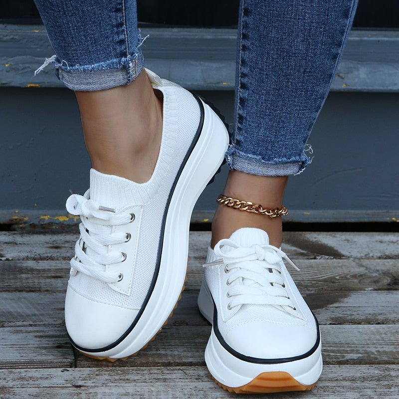 Thora Stilvolle Sneakers mit Dickeren Sohlen und Verstellbaren Schnürsenkeln