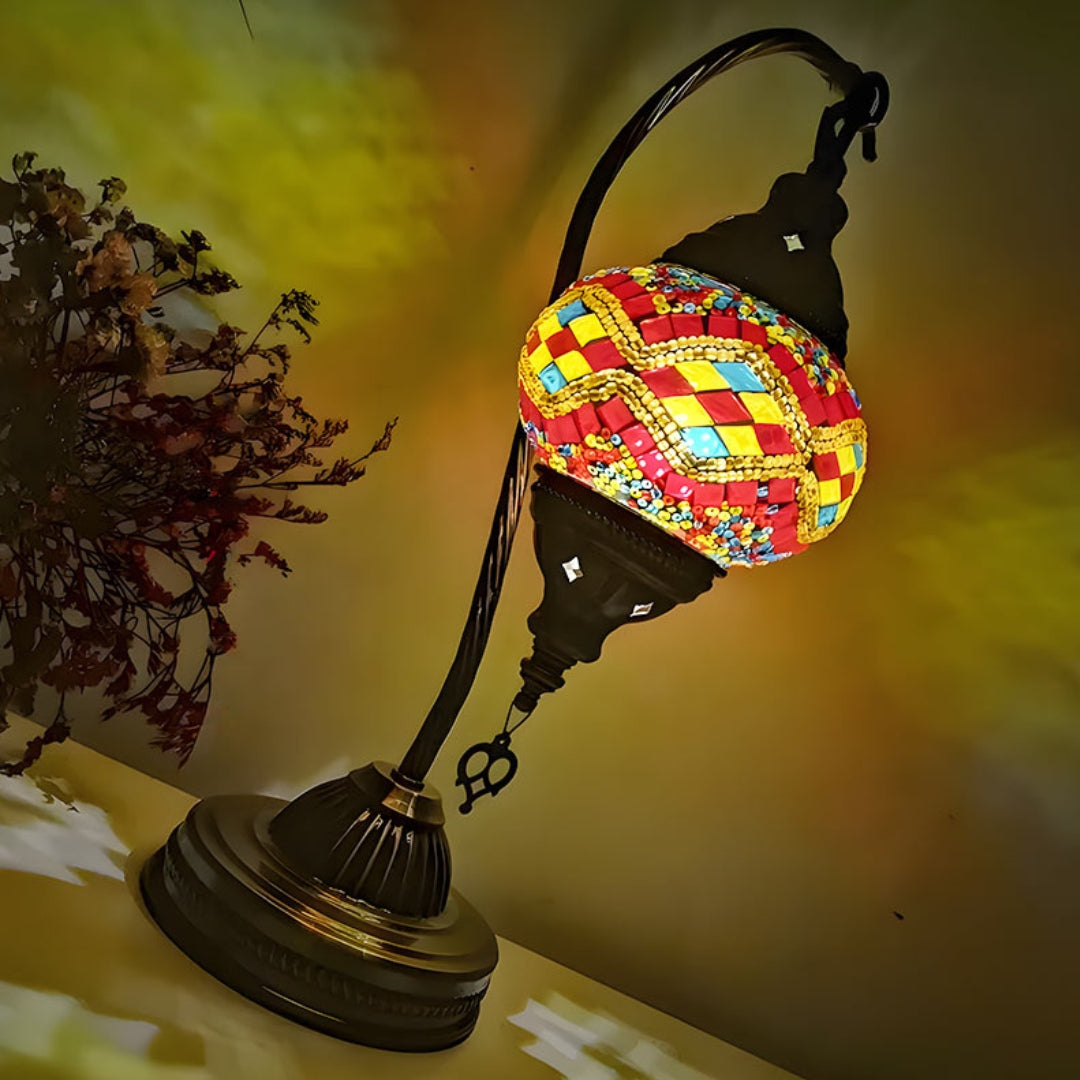 VibrantStyle - farbenfrohe Glasmosaiklampe