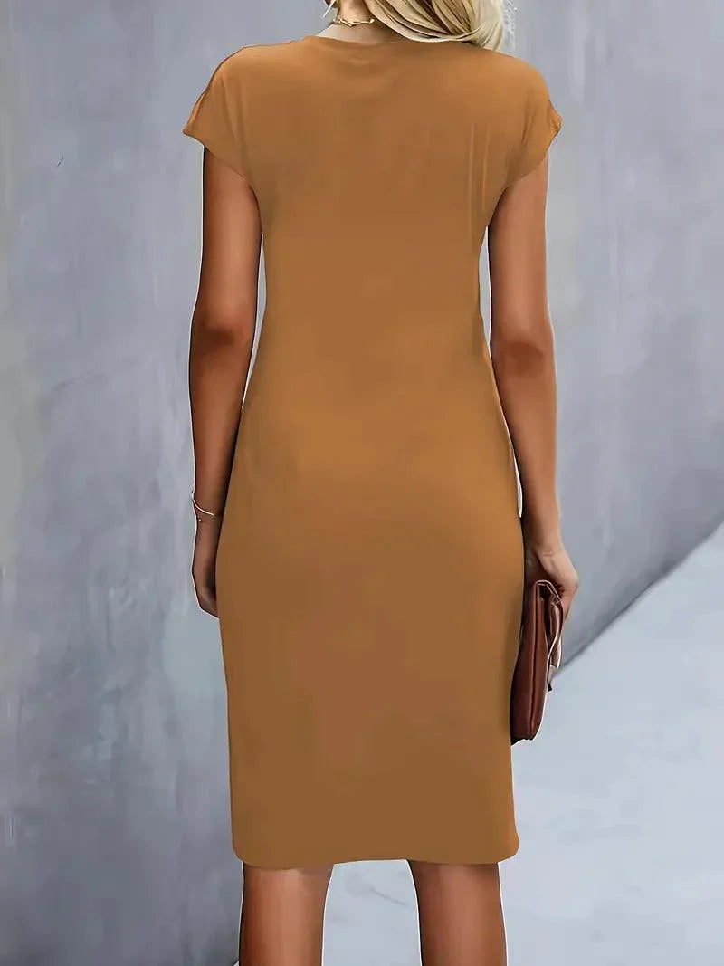 Emilia Kleine Kleid mit Rundhalsausschnitt – Elegante und Zeitlose Passform