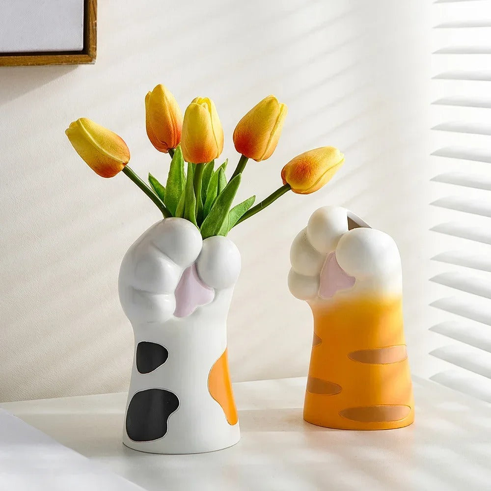 WhiskerWonders - Katzenpfoten-Vase für skurrile Wohnkultur