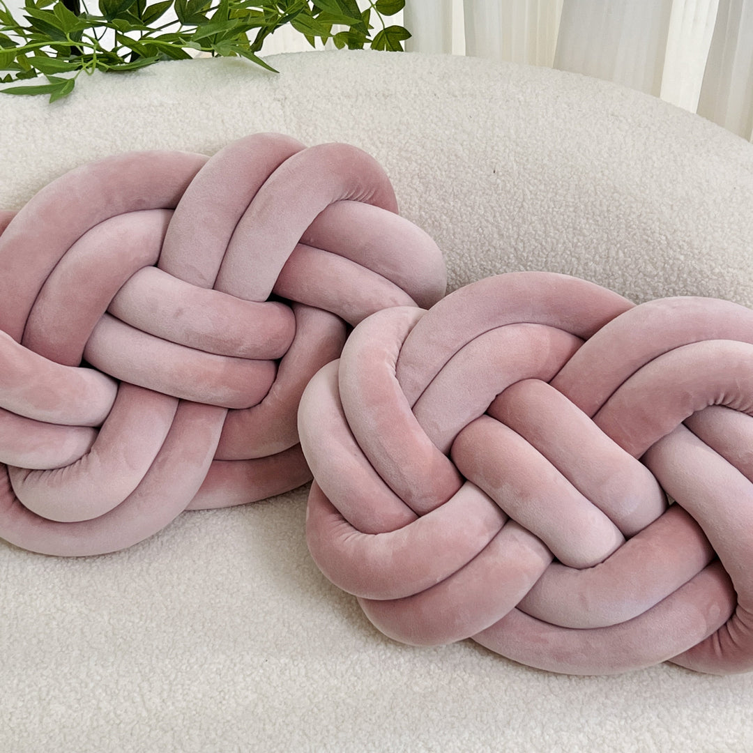 CozyPlush Set mit 2 Plüsch Dekokissen – Weiche Eleganz für Ihr Zuhause