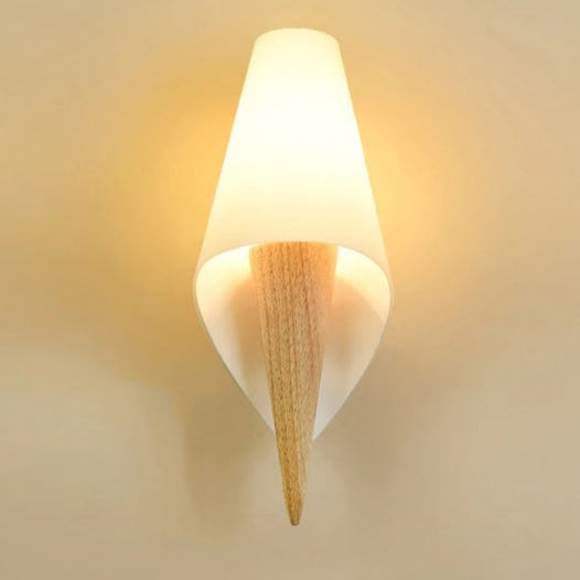 LumièreGlow - Elegante LED-Wandlampe für das organisierte Zuhause