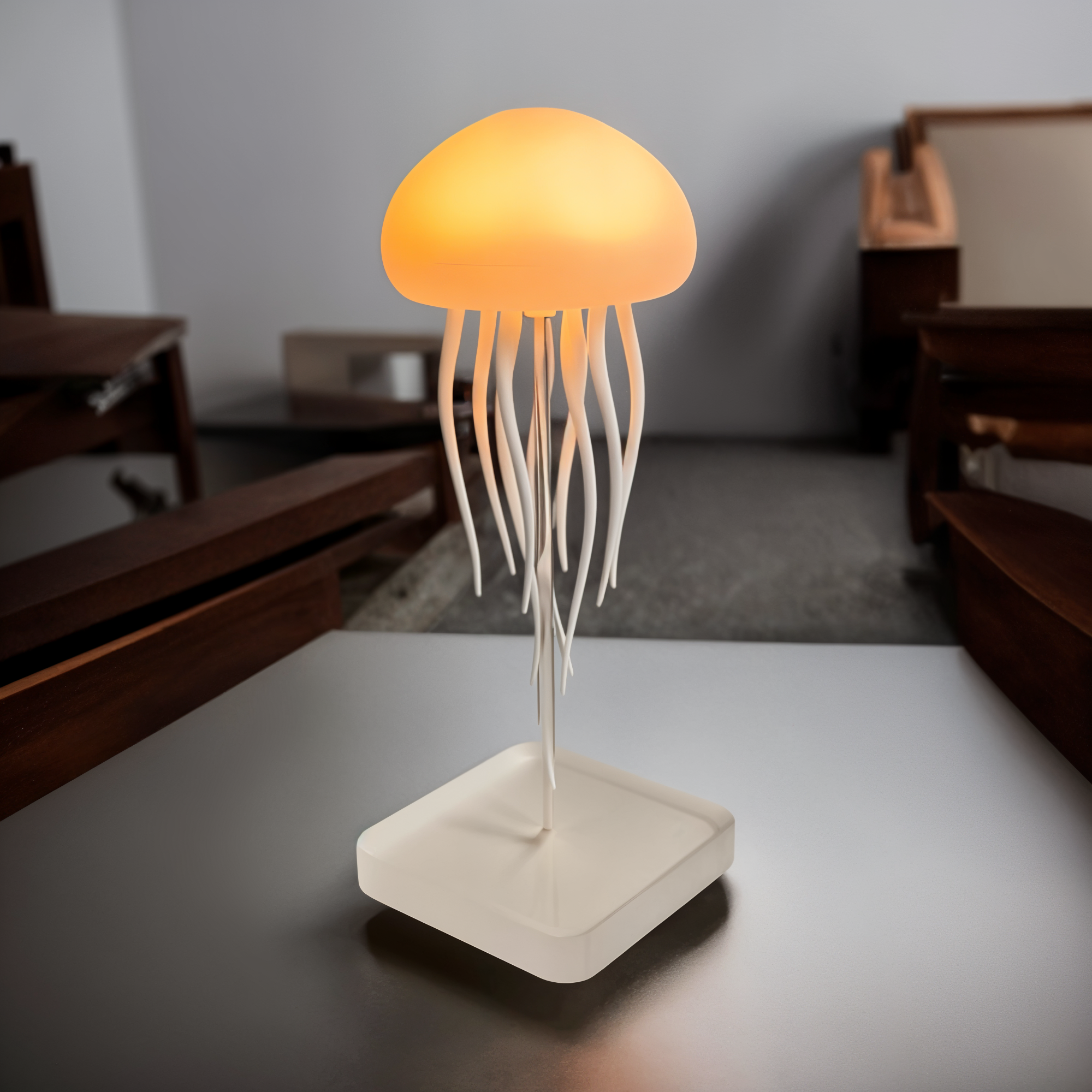 AquaGlow | Lampe mit Tanzenden Quallen