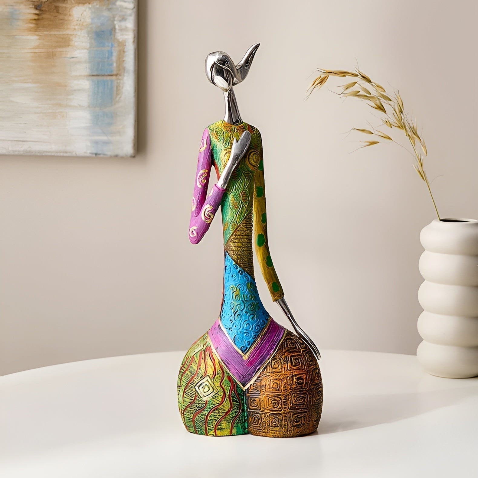 SculptaLume – Elegante Harzstatue für stilvolle Wohnkultur