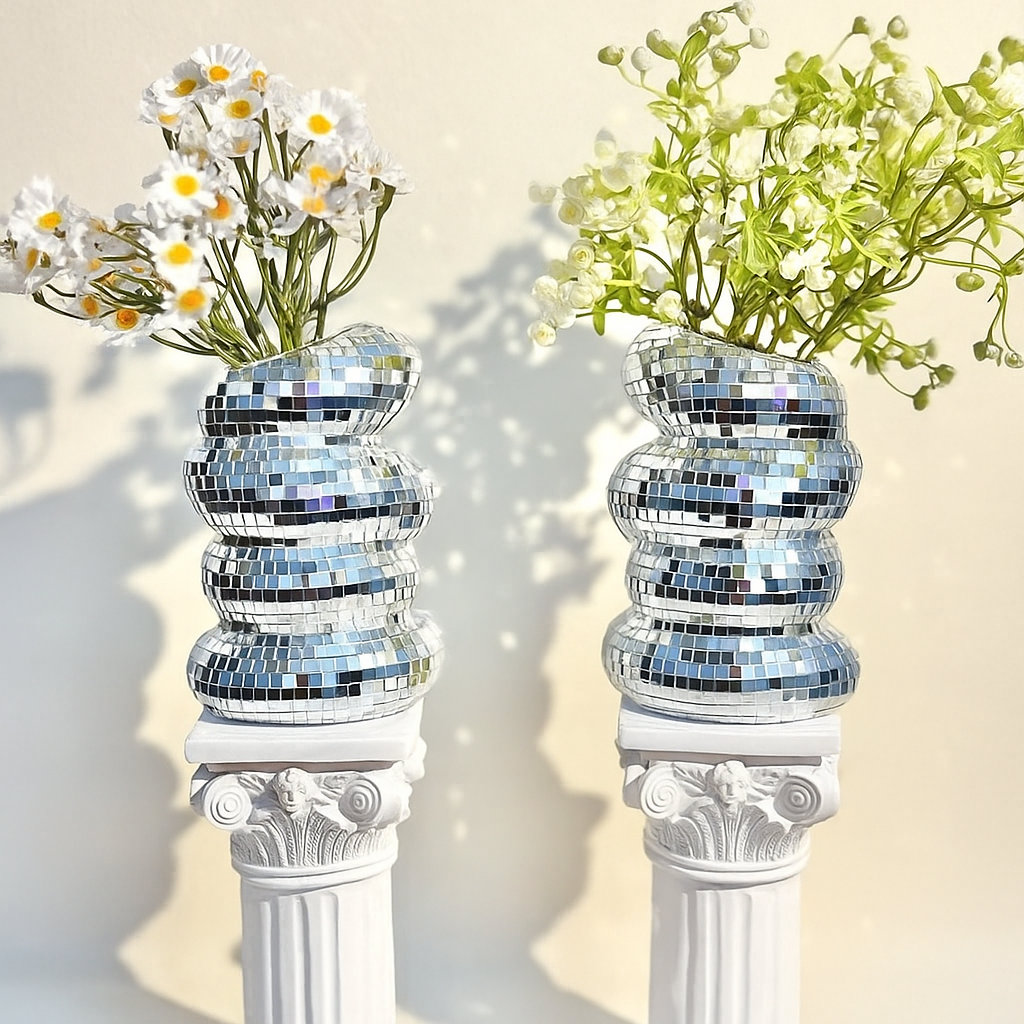 GlamSphere – Spiegelverkleidete Discovase mit Retrocharme und modernem Flair