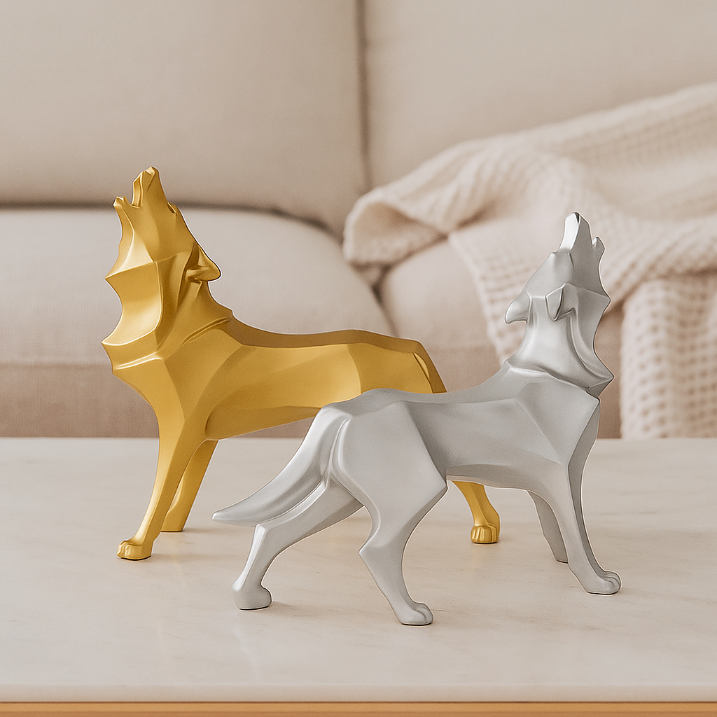 LupoForm – Geometrische Ulvenstatue mit scharfkantigem Design für moderne Räume