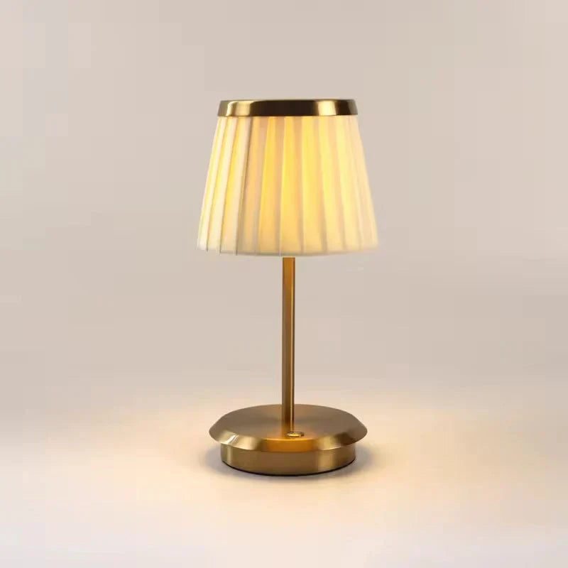 LumeSoft - Elegante Tischlampe mit sanftem Licht