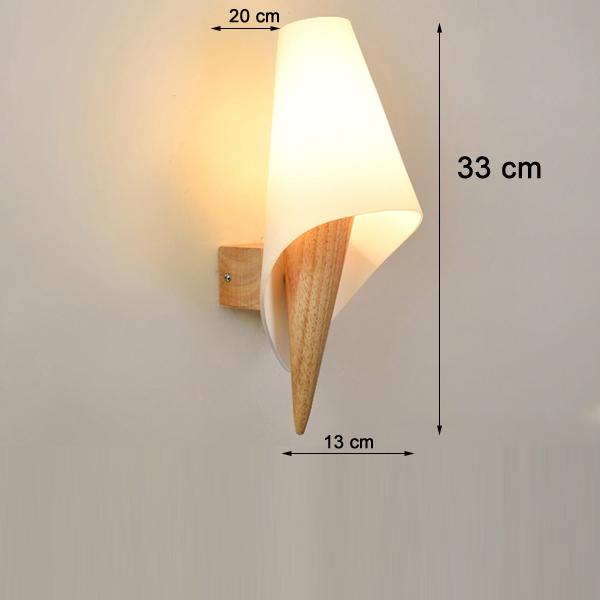 LumièreGlow - Elegante LED-Wandlampe für das organisierte Zuhause