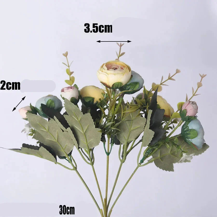 BloomLuxe – Elegante künstliche Ranunkel-Blumenarrangements