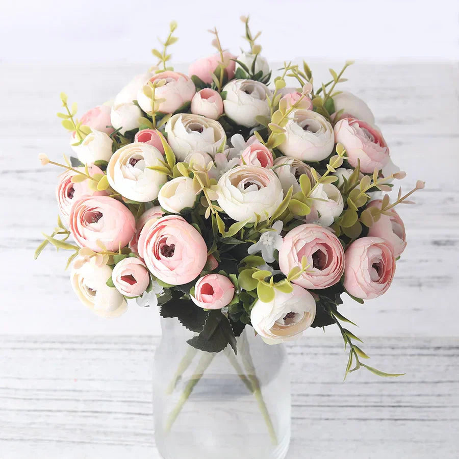 BloomLuxe – Elegante künstliche Ranunkel-Blumenarrangements