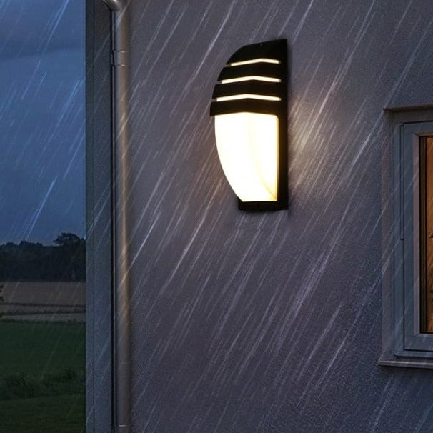 LumeArc Moderne Außenwandleuchte – Zeitloses Design mit Eleganter Bogenform