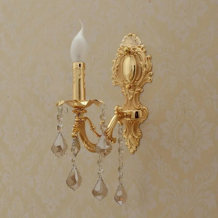 RegalGlow - Barock Wandleuchte in Gold mit Kristallakzenten