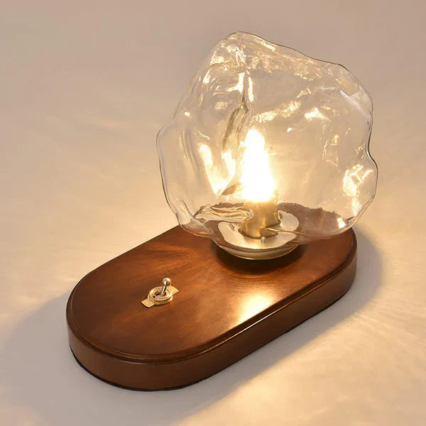 CrystalGlow - künstlerische Tischlampe aus Glas