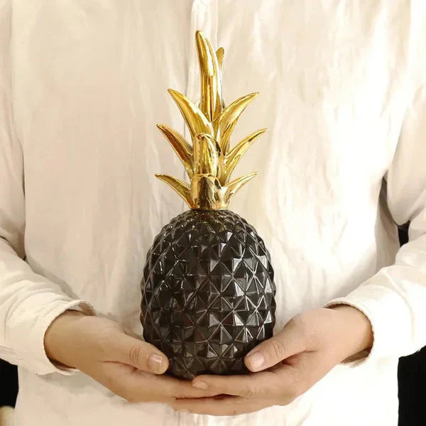 PineGold - Glänzende Golddekoration für anspruchsvolle Innenräume