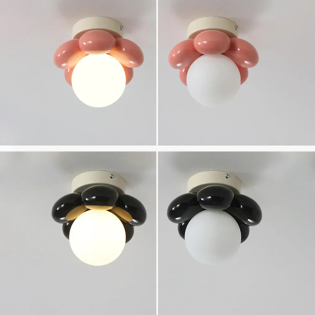 BloomGlow – Moderne Blumen-Deckenlampe mit Glaskugel