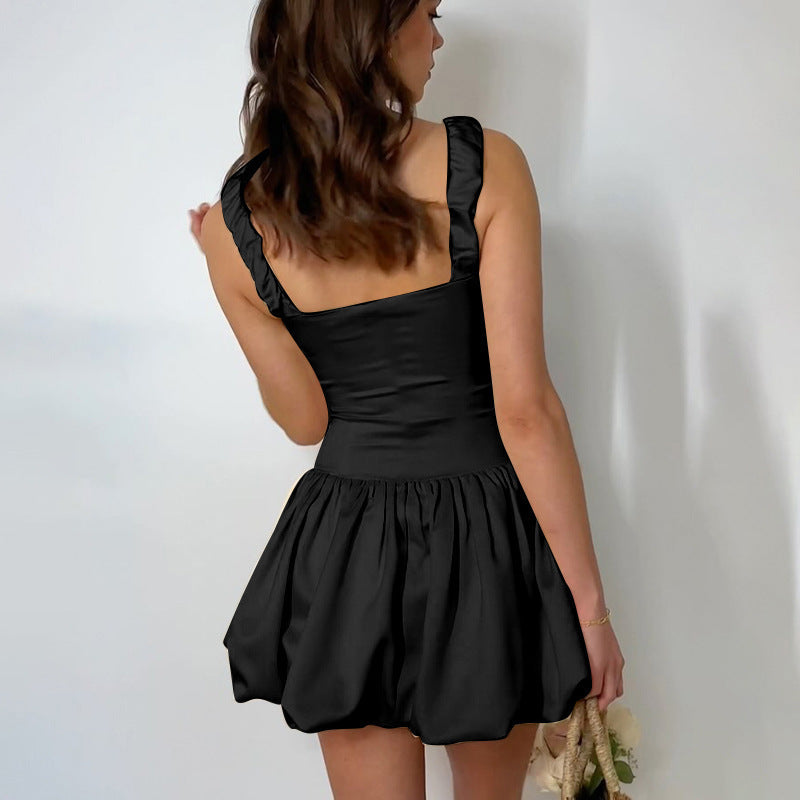 Bia - Voluminöse Minikleid für Frauen mit quadratischem Ausschnitt und Rüschendetails
