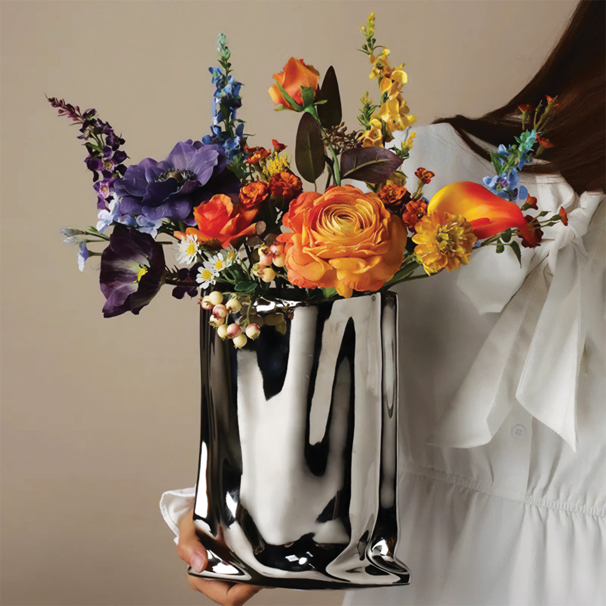 CurvaVase Moderne Skulpturale Vase – Stilvolles Gekräuseltes Design für Elegante Einrichtung