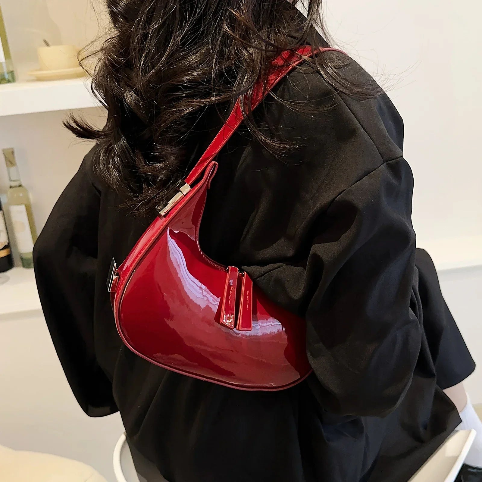 Mille Stilvolle Halbmonden Handtasche für Frauen – Elegante Umhängetasche