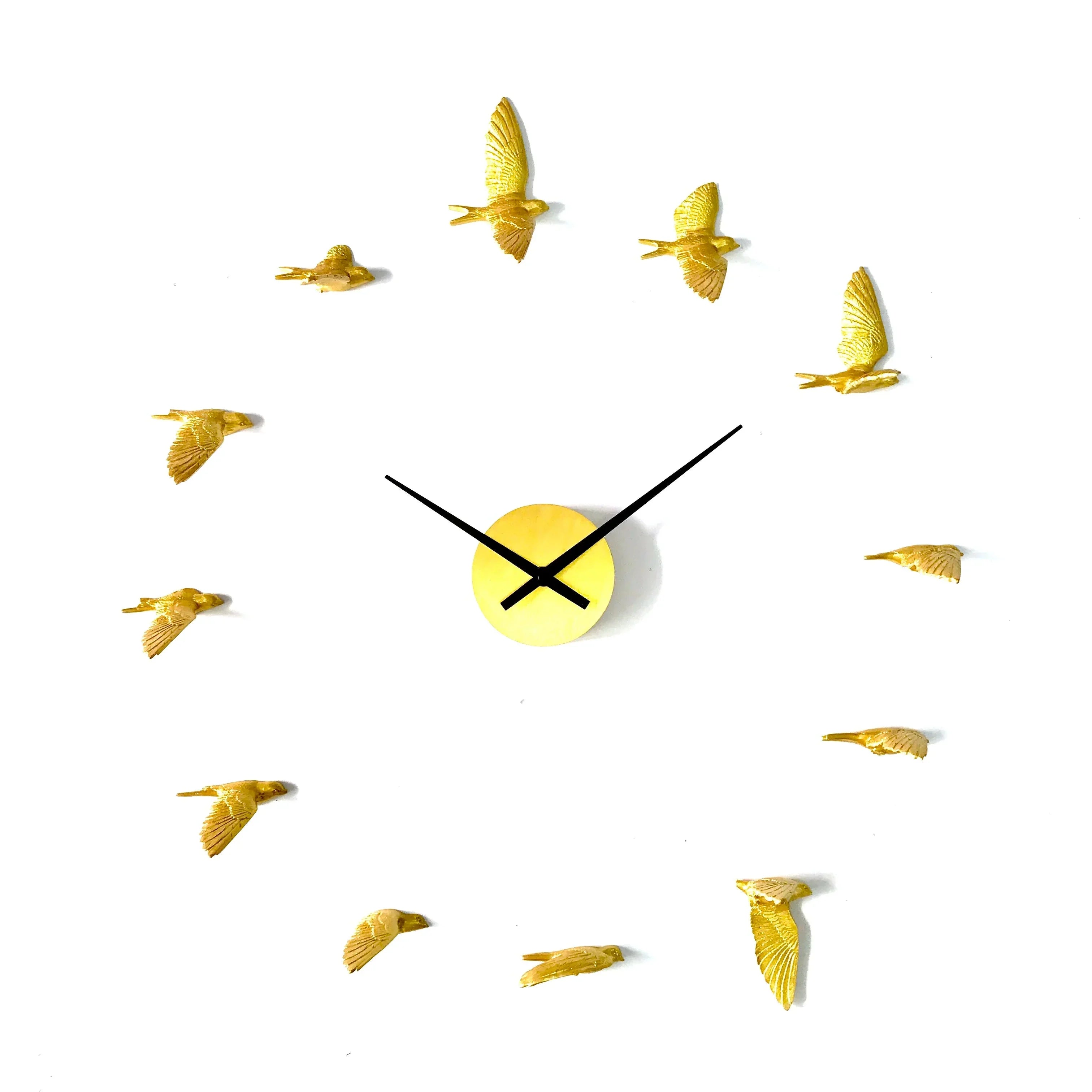 SkyFlight künstlerische Wanduhr mit Schwalbensilhouette