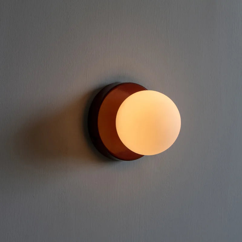 LumiGlobe - Moderne Wandleuchte mit Glasblock im Mid-Century-Stil