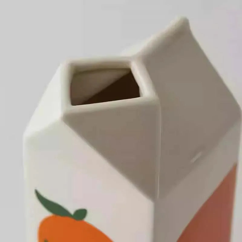 PlayfulBlooms - Appelsinjuice Karton-inspirierte Vase