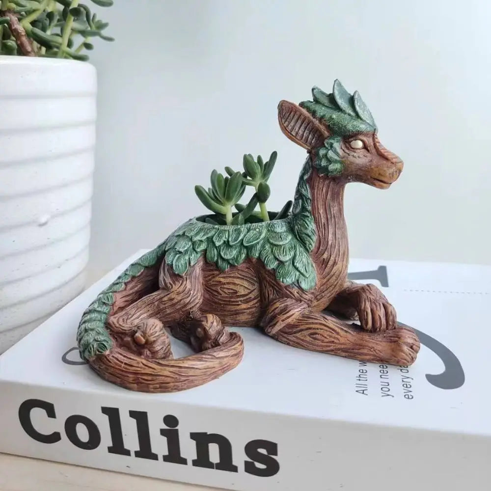 WhimsiDragon Sukkulentpflanzenkiste mit verspieltem Fantasiedesign